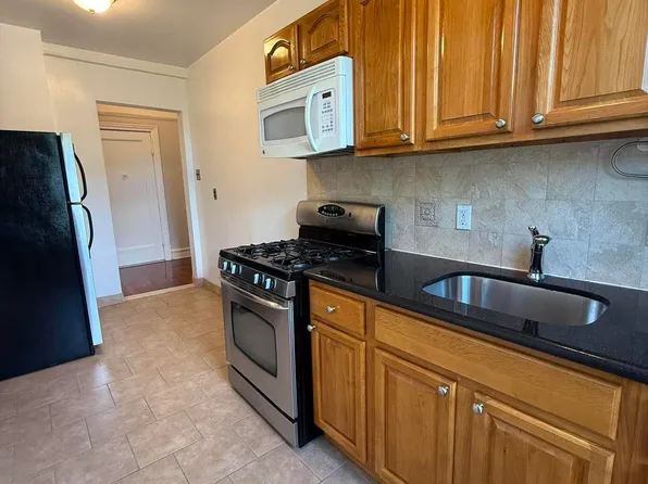 336 93rd Street image 1 of 4