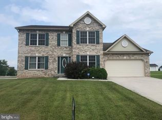 155 Reba Dr, New Oxford, PA 17350