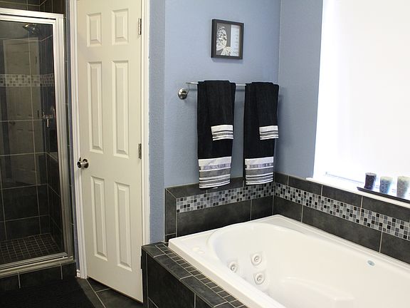 Jetted tub