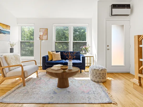 531 Clinton Street image 1 of 9