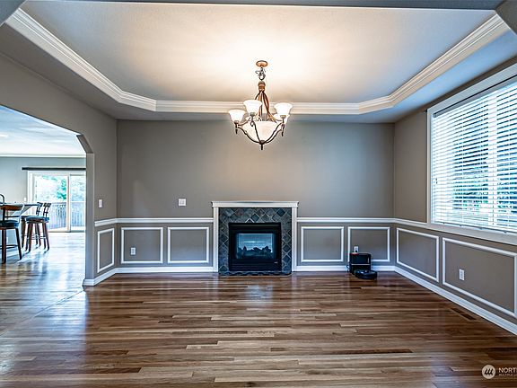 5th image of 9205 Vancouver Drive NE