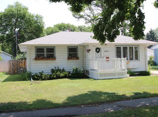 1913 7th St N, Fargo, ND 58102