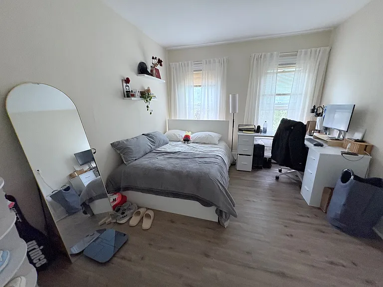 270 Washington St #1 — Photo 5