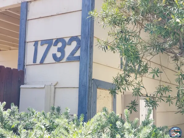 1732 W Olive Ave APT B, El Centro, CA 92243