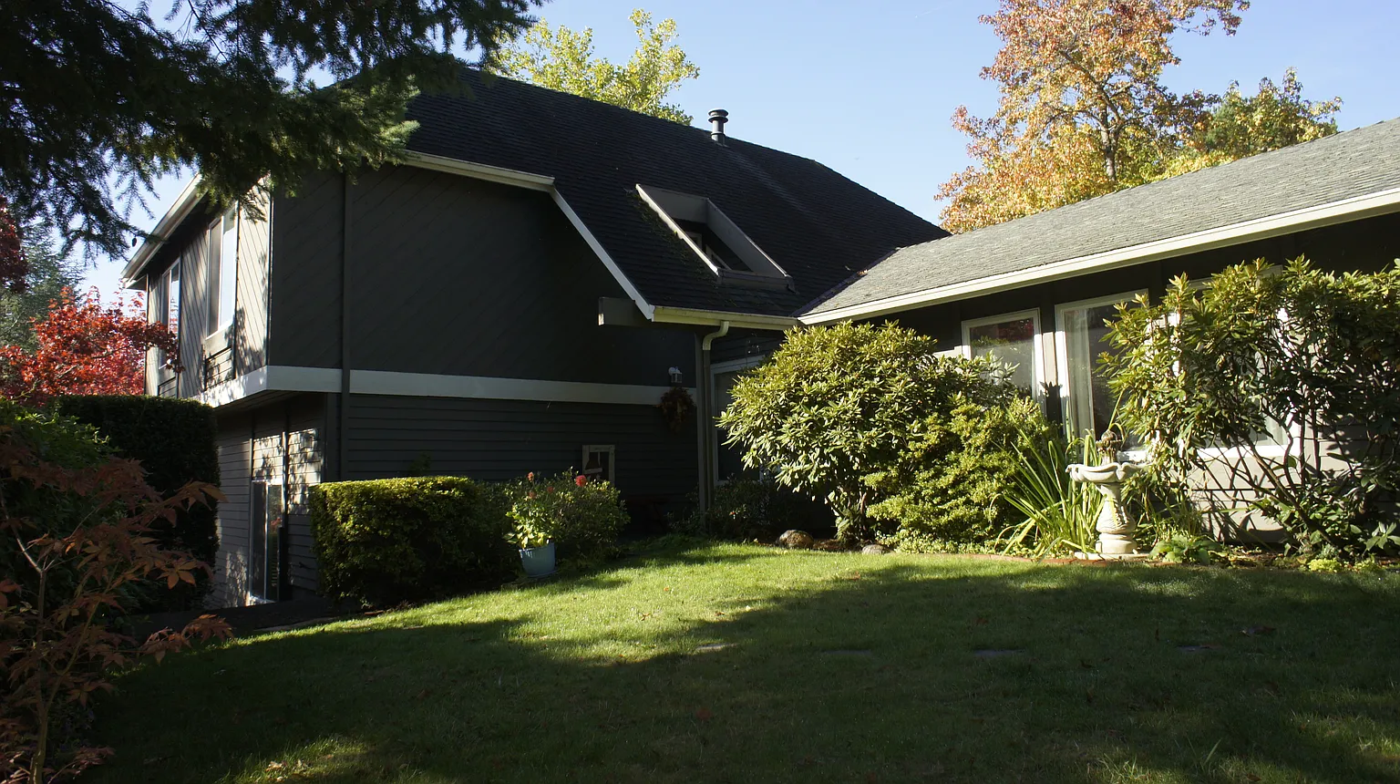 335 NW Torrey View Dr photo 1