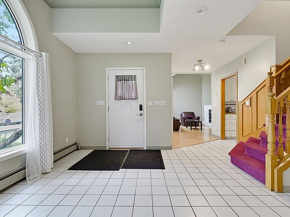 2nd image of 529 N 18th Ave NW