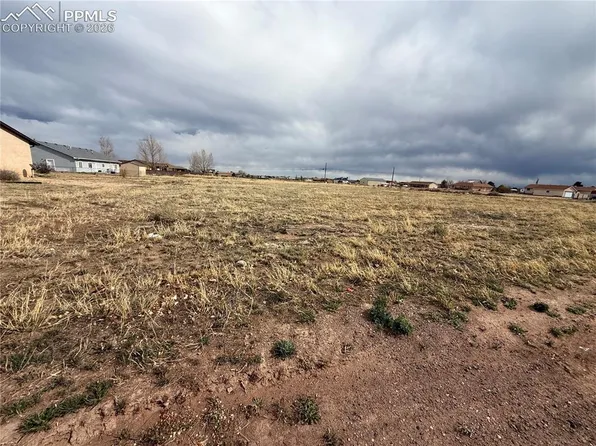 559 E Platteville Blvd, Pueblo West, CO 81007