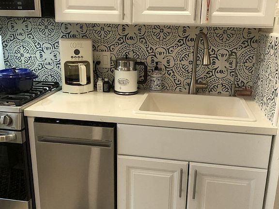 3rd image of 274 S Paseo Quinta #A