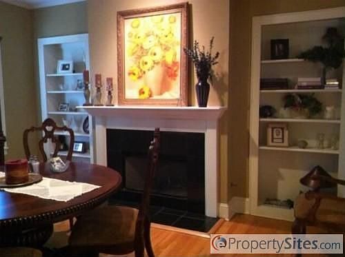 2nd image of 457 Stephenson St