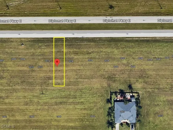 2016 Diplomat Pkwy E, Cape Coral, FL 33909