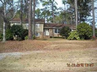 257 Lake Forest Dr, Spartanburg, SC 29307