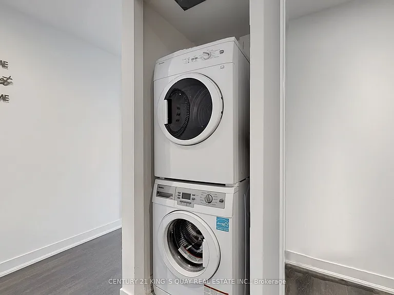 88 Harbour St #4204 — Photo 26