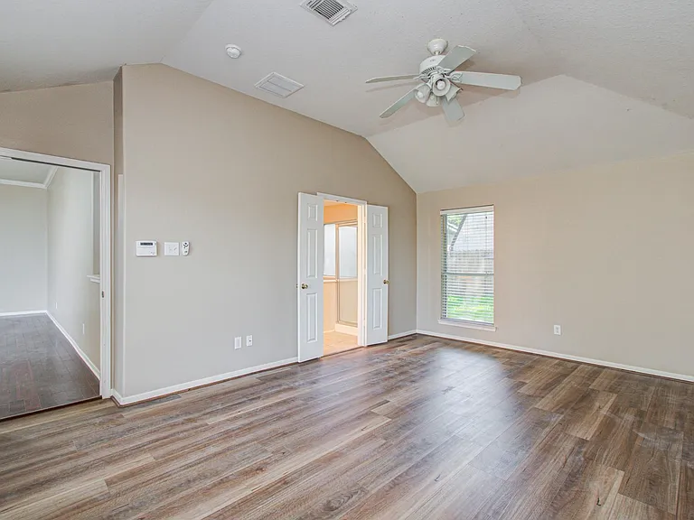24203 Emory Green St — Photo 31