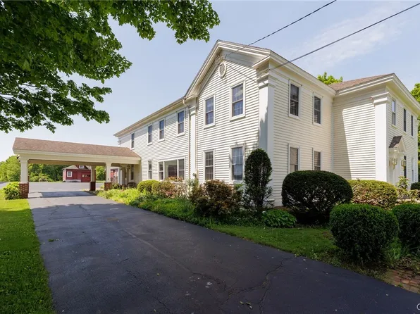 3059 Main St W, Parish, NY 13131