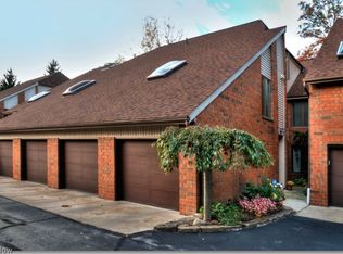 4665 Mayfield Rd APT E, Cleveland, OH 44121