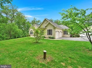 328 Orchard Rd, Fleetwood, PA 19522