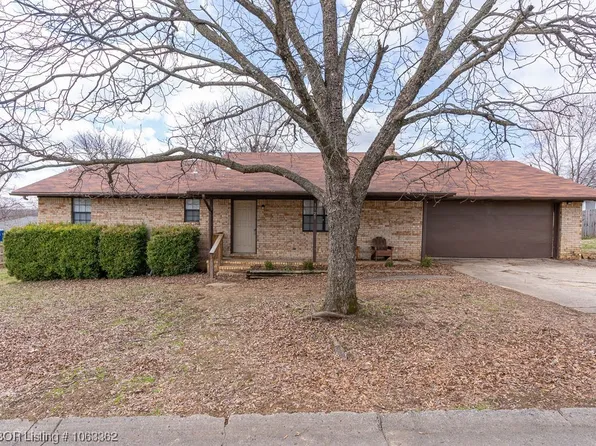 1325 Northwoods Dr, Alma, AR 72921