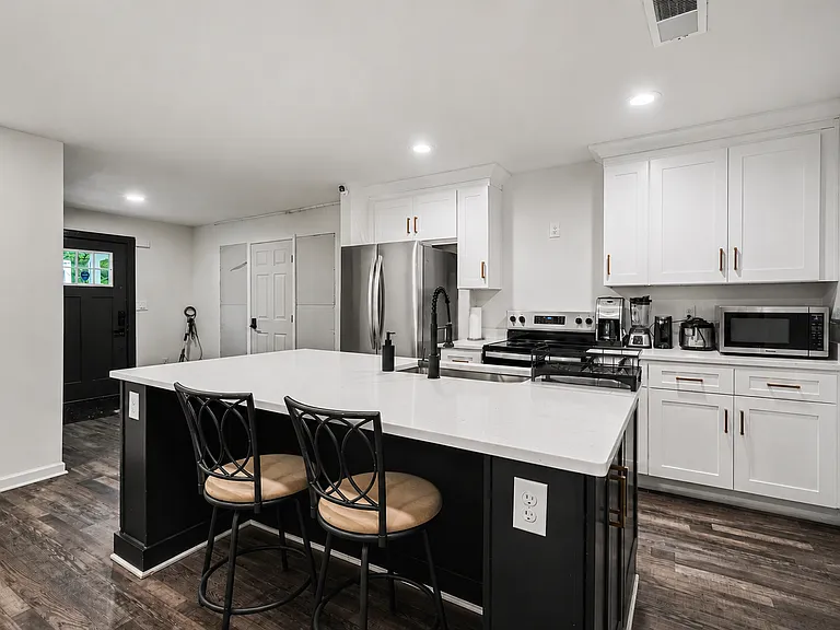 4148 Brenda Dr — Photo 6