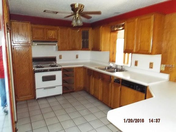 2nd image of 113 Dahlia Dr