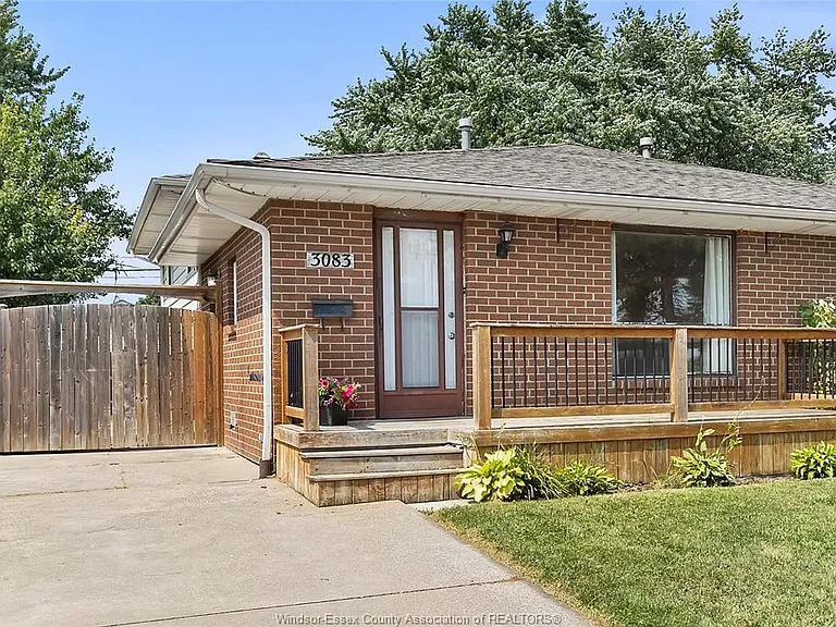 3083 Jefferson Blvd — Photo 27