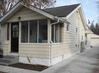 1946 Leitch Rd, Ferndale, MI 48220