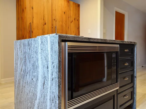 19 West 32nd Street image 16 of 26