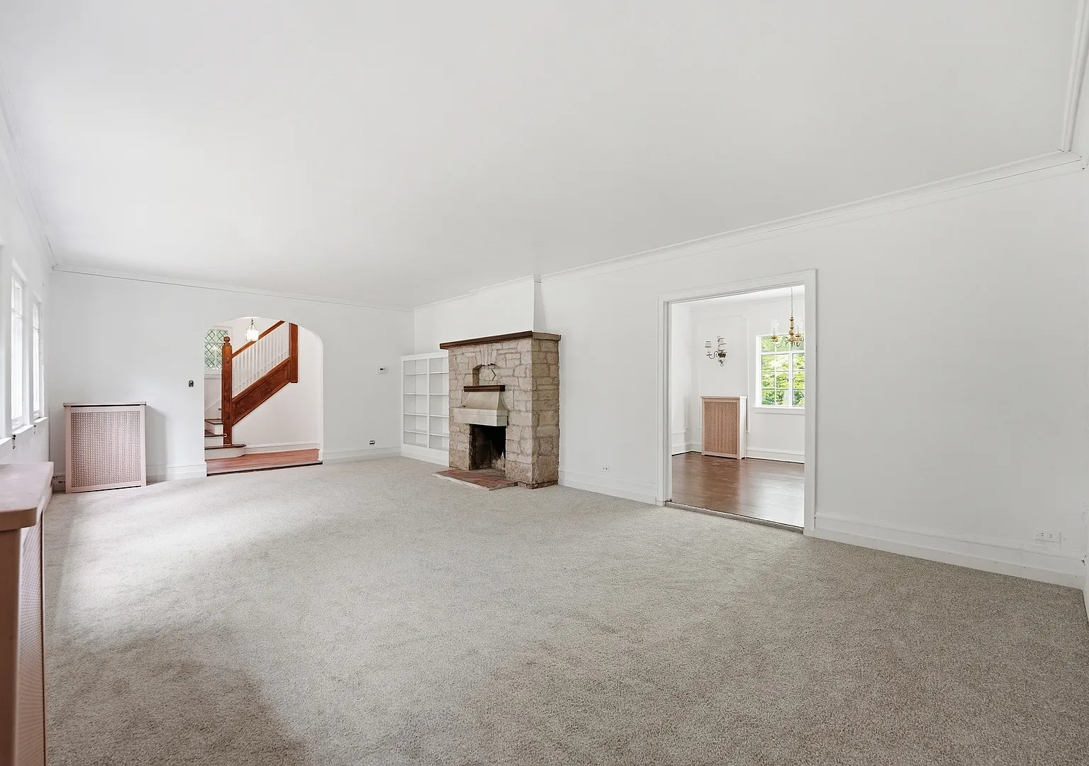 3 bed, 2.5 bath, 1877 sqft, $4,000 — Photo 4