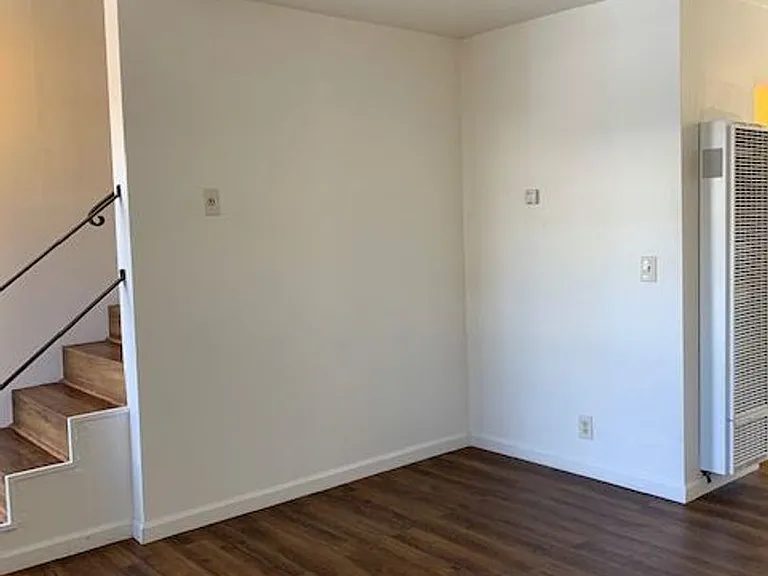 2835 David Ave — Photo 5