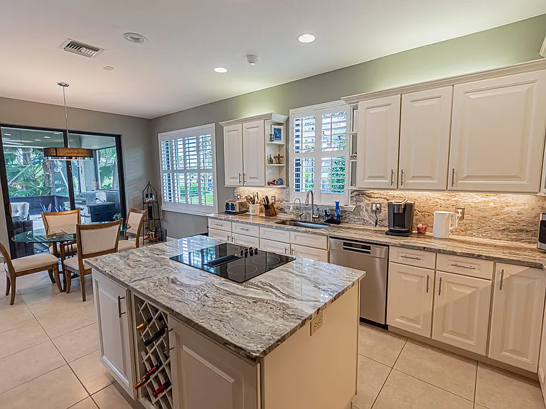 8060 Kiawah Trce — Photo 6