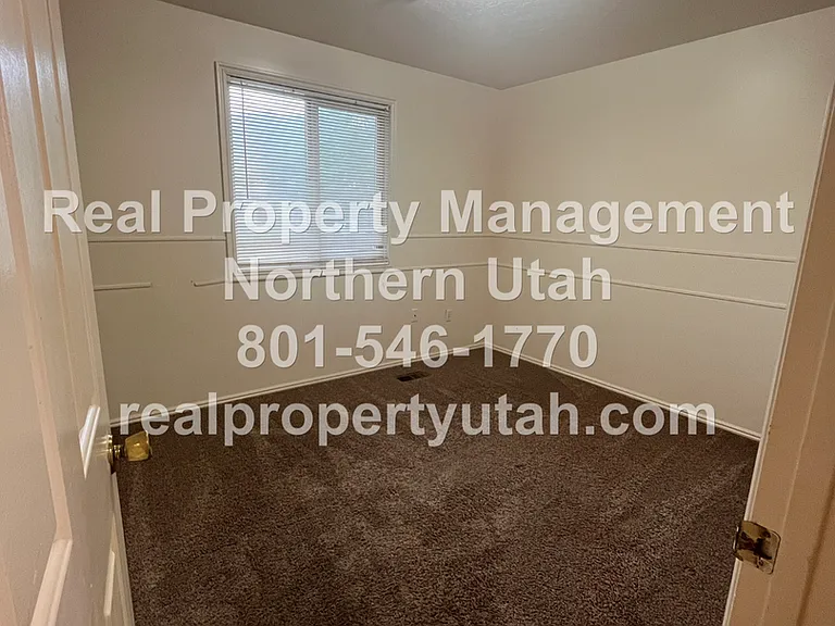1651 W 1290 N — Photo 17