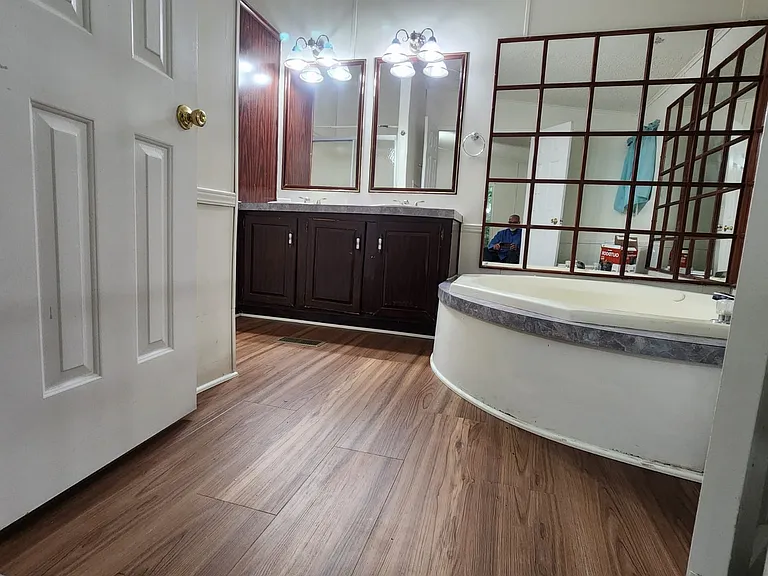 1241 Shannonbrook Ln — Photo 22