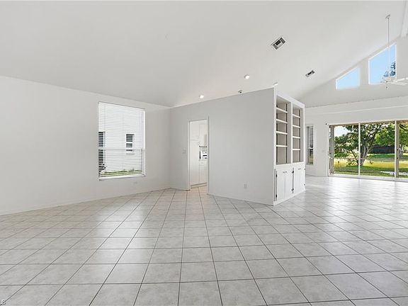 3rd image of 17961 Bermuda Dunes DR