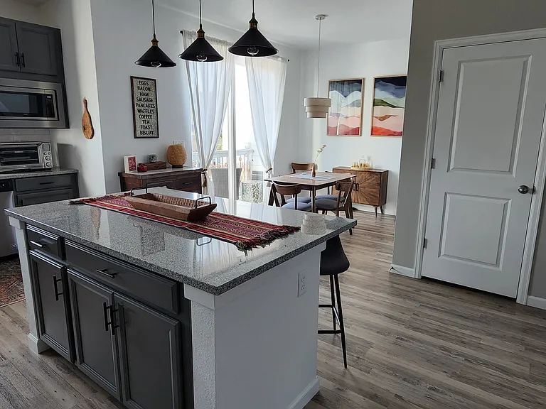 5548 Canyon View Dr — Photo 8