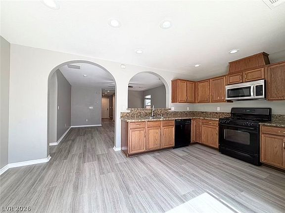 4th image of 8881 Skyline Peak Ct
