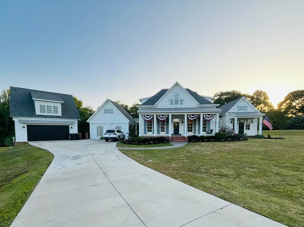 40 Ballantrae Dr, Hattiesburg, MS 39402