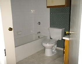 3rd image of 8625 Mallard Reserve Dr