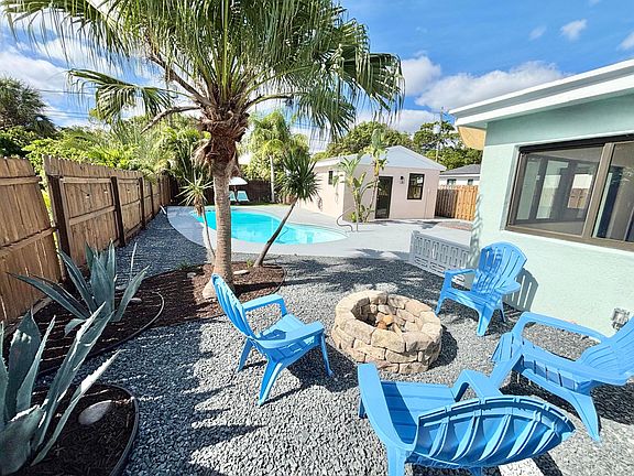 2nd image of 1121 N Ocean Breeze
