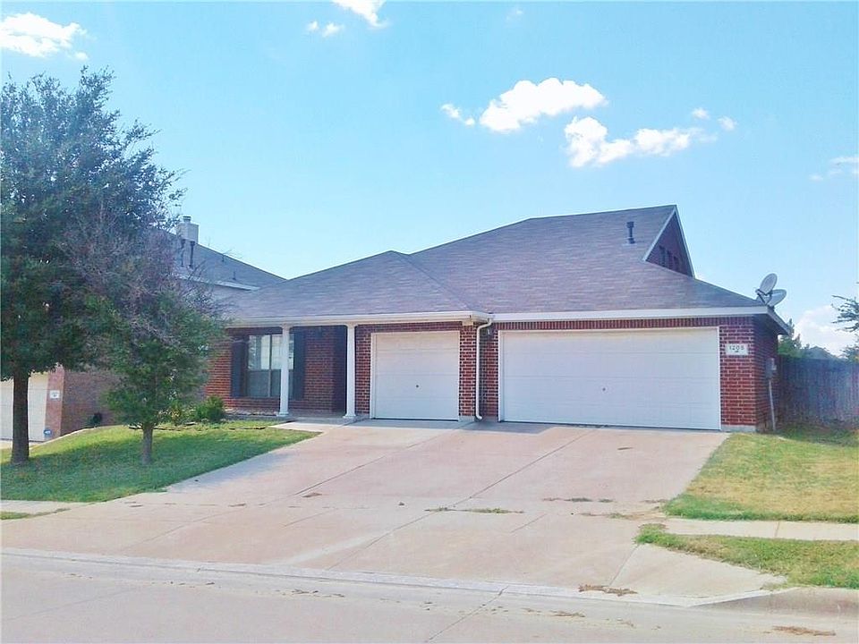 1st image of 1205 Pepperidge Ln