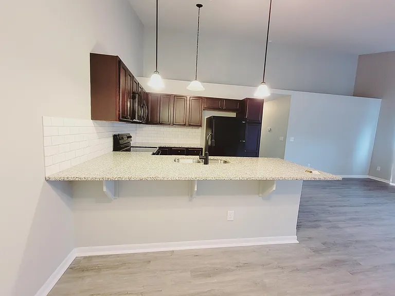 1318 N Curtis Ct — Photo 18