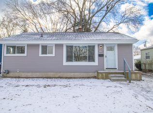 32709 Glen St, Westland, MI 48186