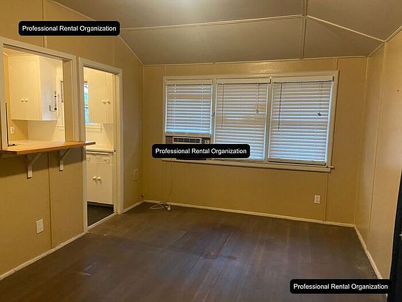 4th image of 1046 Oak Ave