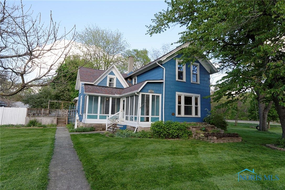 225 Maple St, Perrysburg, OH 43551 Zillow