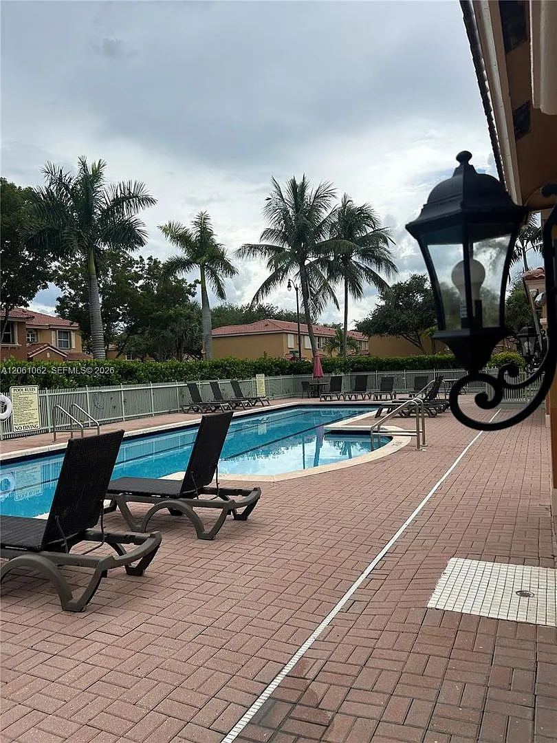 8508 Nw 141st Ter Apt 501 Miami Lakes, Fl 33016 — Photo 3