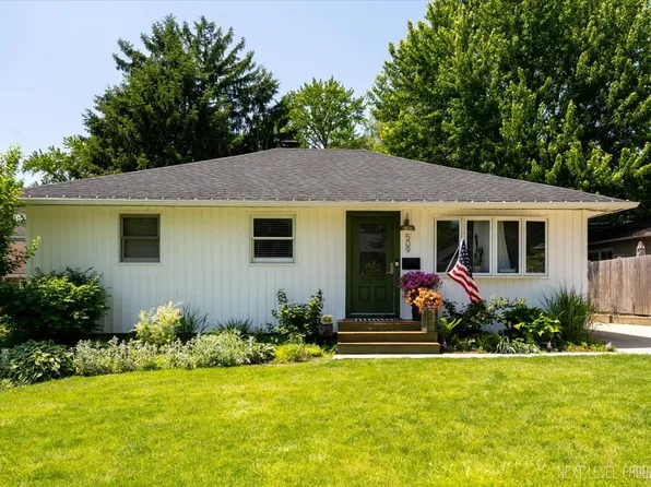509 S 10th Ave, St Charles, IL 60174