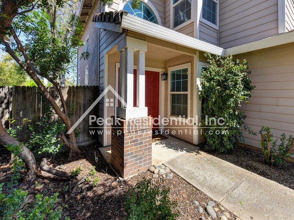 8229 Oakbriar Cir Elk Grove CA Zillow