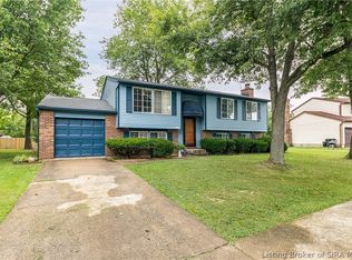 759 Flat Wood Dr, Clarksville, IN 47129