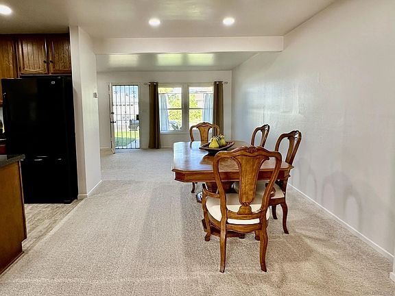 4th image of 5362 Lodi St