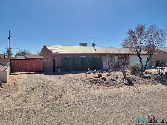 2nd image of 913 Palo Verde St