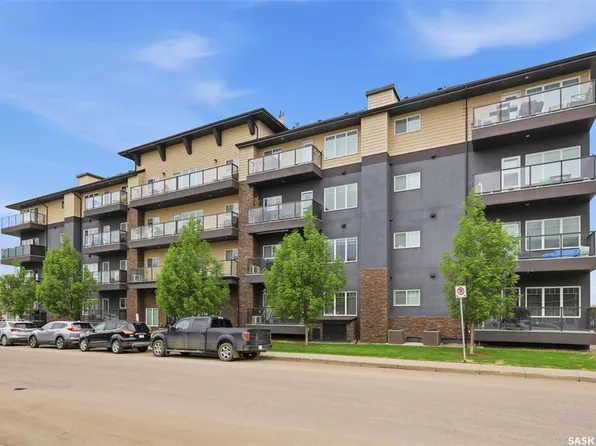 UNIT 202-702 Hart ROAD, Saskatoon, SK S7M 4P4