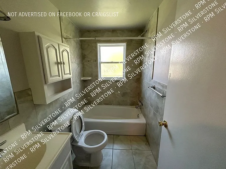 3282 Coolidge Hwy — Photo 11